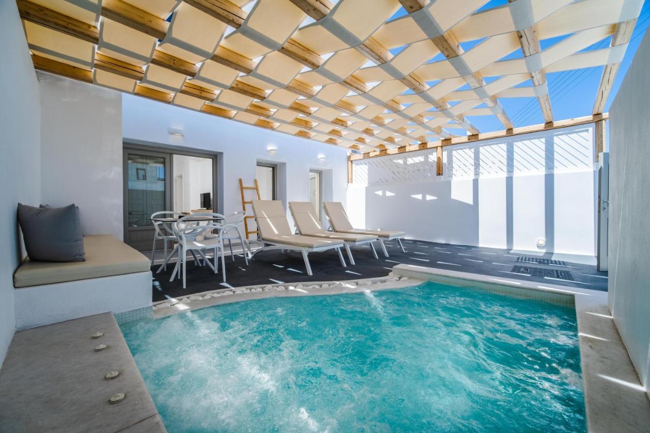Symphony Suites Santorini Pyrgos Kallistis Exterior photo