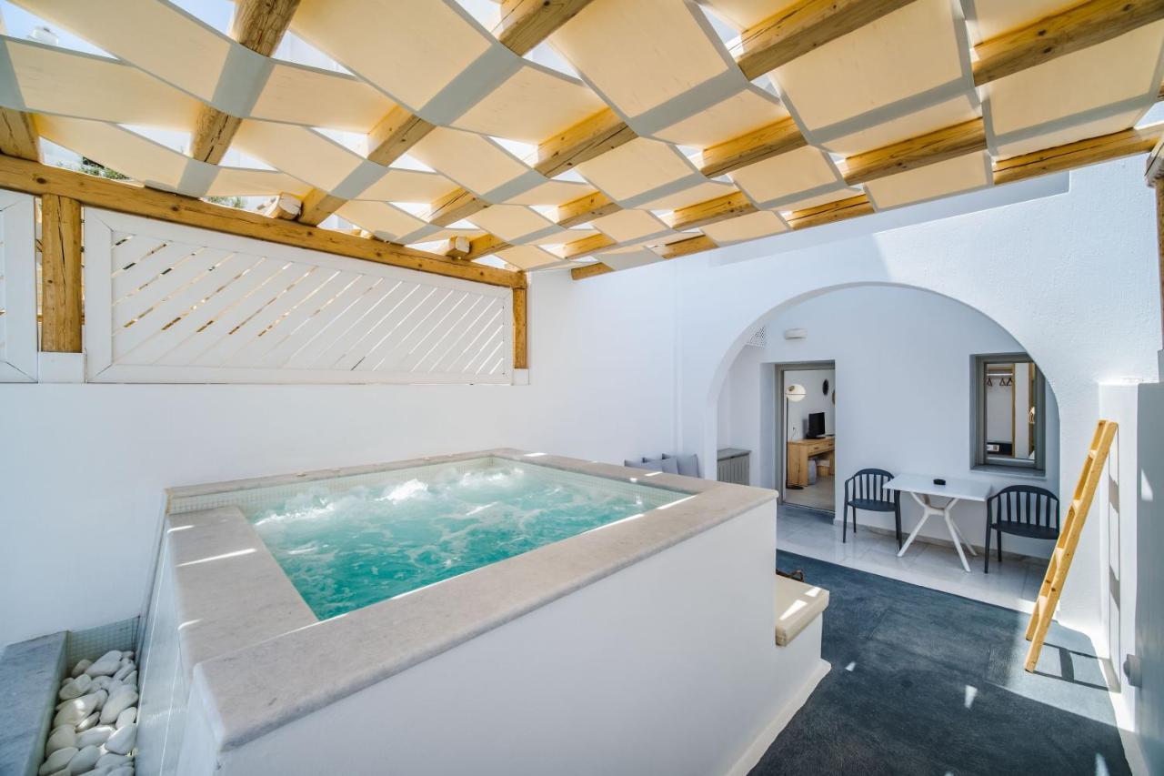Symphony Suites Santorini Pyrgos Kallistis Exterior photo